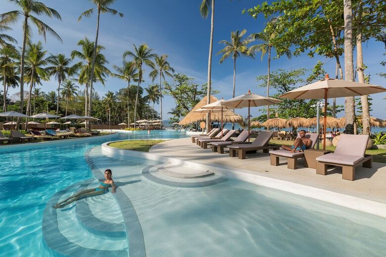 Hotel Eden Beach Resort And Spa
