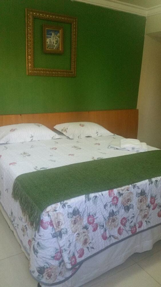 Athenas Plaza Hotel
