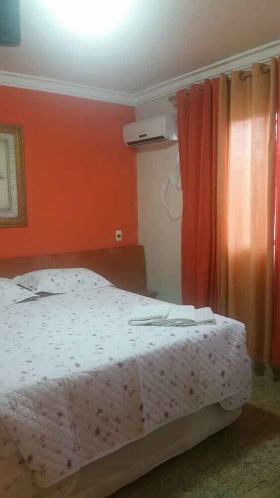 Athenas Plaza Hotel