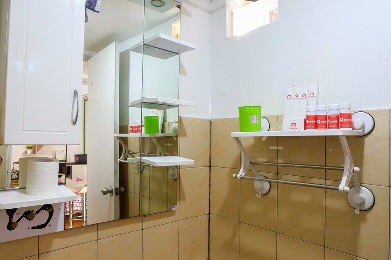 Great Location Green Pramuka Apartment