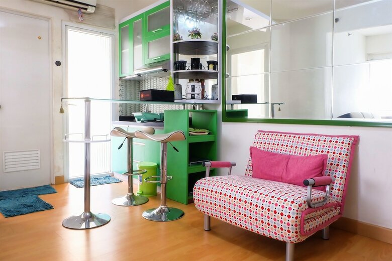 Great Location Green Pramuka Apartment