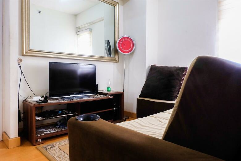 Great Location Green Pramuka Apartment