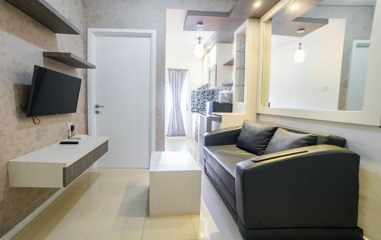 Relaxing Apartment At Parahyangan Residence