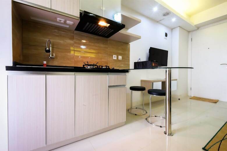 Bassura City Apartment With Mall Access