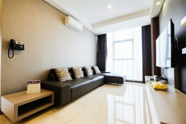 Modern Elegant Design L'avenue Apartment