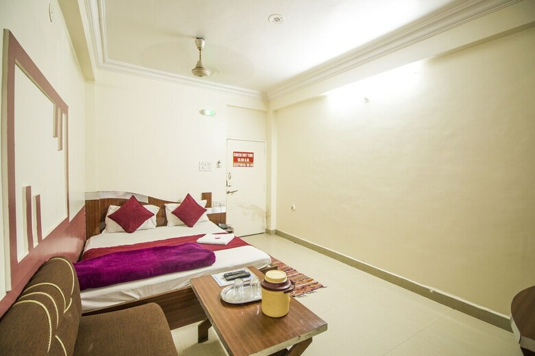 Hotel Gujarat Palace