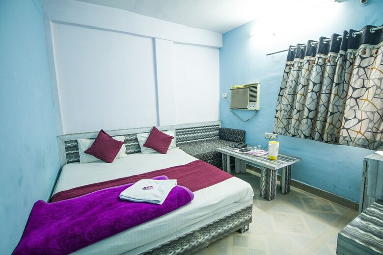 Hotel Gujarat Palace
