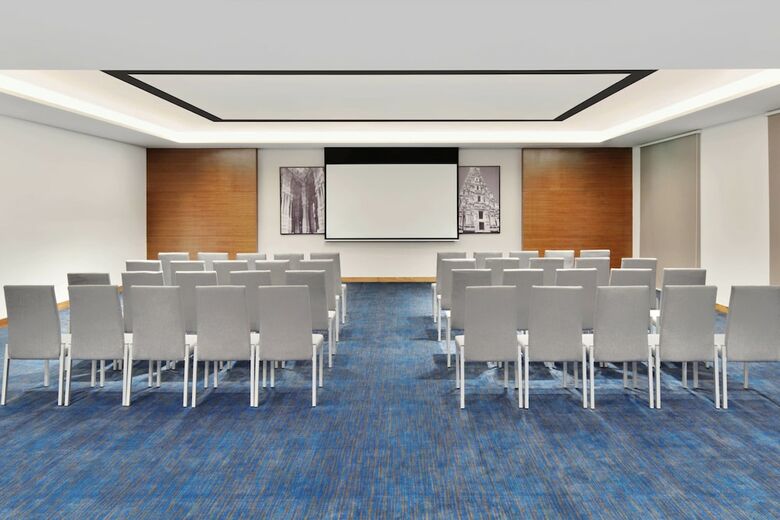Hotel Fairfield By Marriott Bengaluru Whitefield