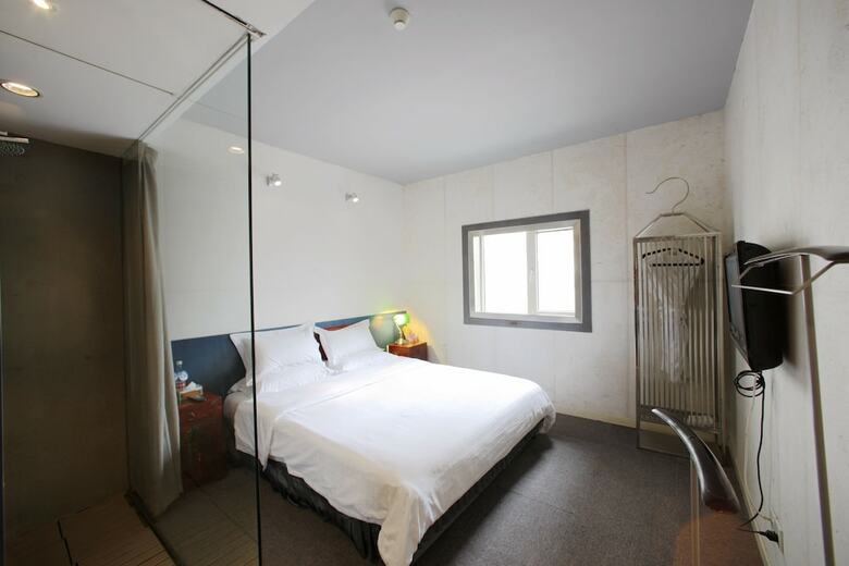 China Community Art Habitat Hotel