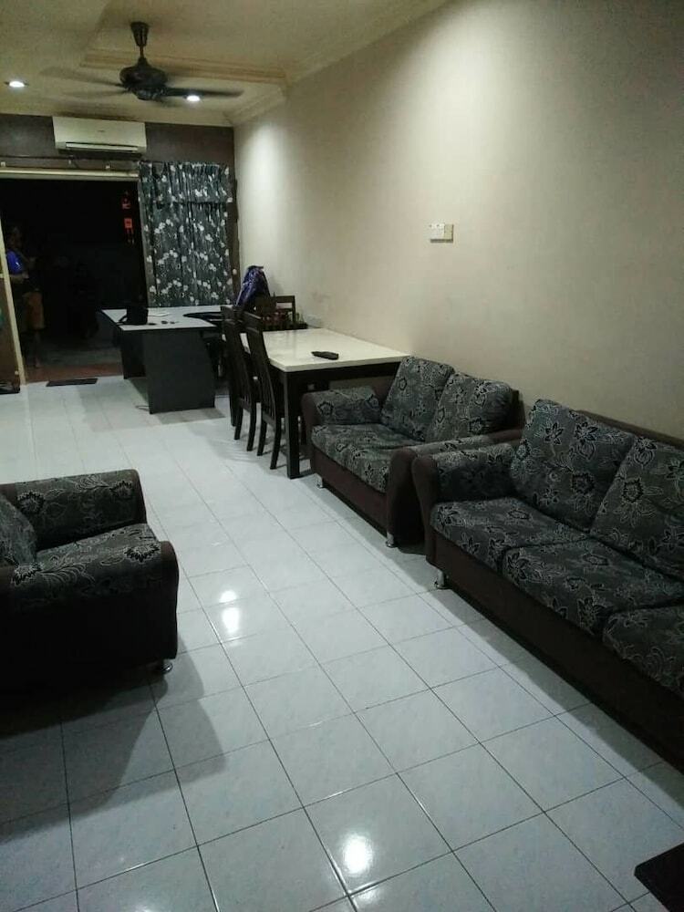 Orchid Dahlia Homestay