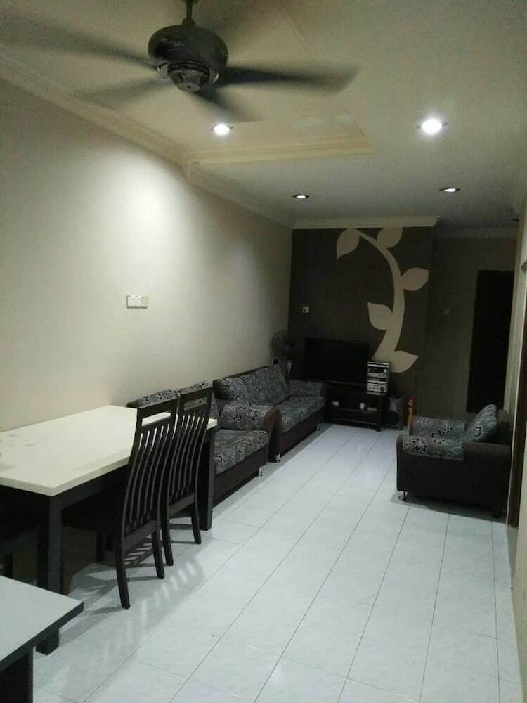 Orchid Dahlia Homestay