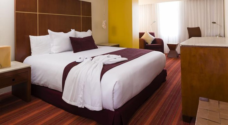 Hotel Camino Real Aeropuerto