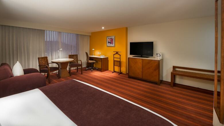 Hotel Camino Real Aeropuerto