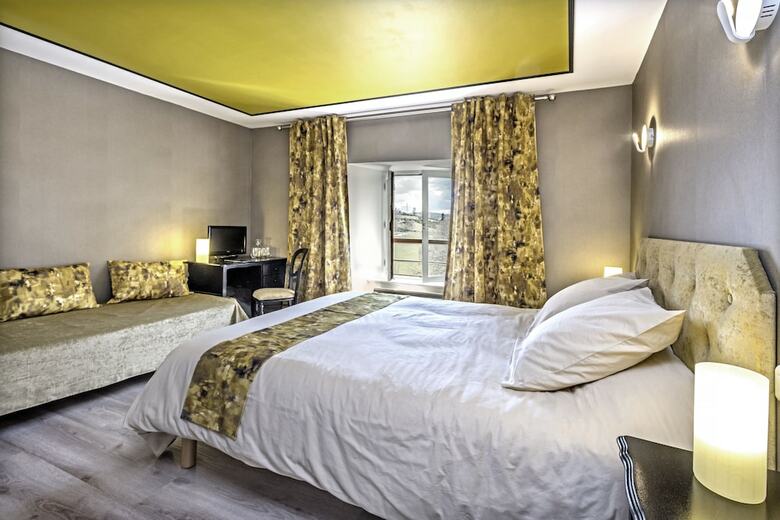 Bed & Breakfast Une Parenth�se En Aubrac
