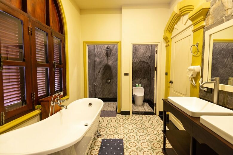 Hotel Jasmine Ville Guesthouse