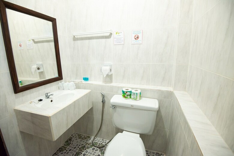 Hotel Jasmine Ville Guesthouse