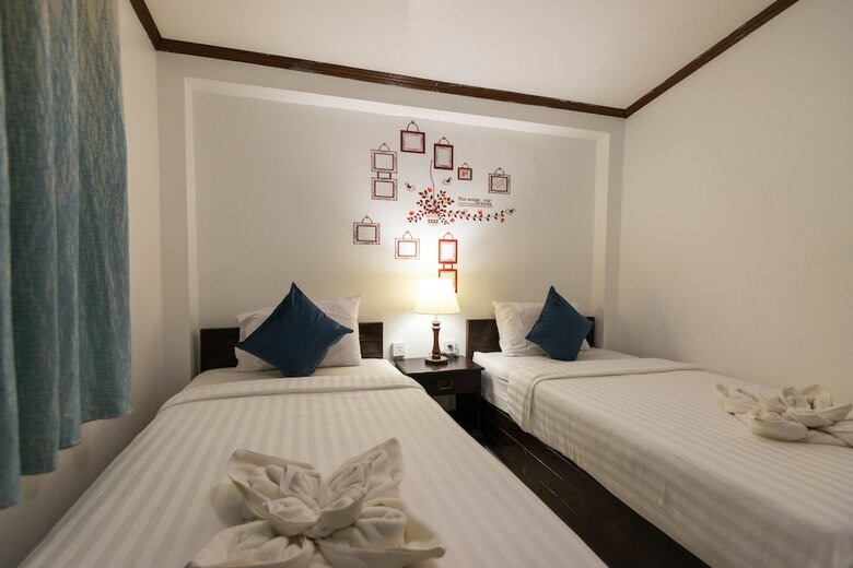 Hotel Jasmine Ville Guesthouse
