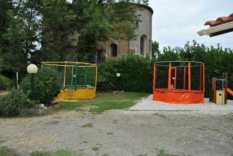 Camping Les Lacs de Courtes - G�tes