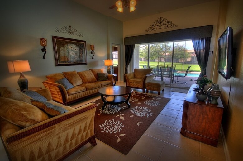 5br 5ba Home In Windsor Hills By Cv-2622