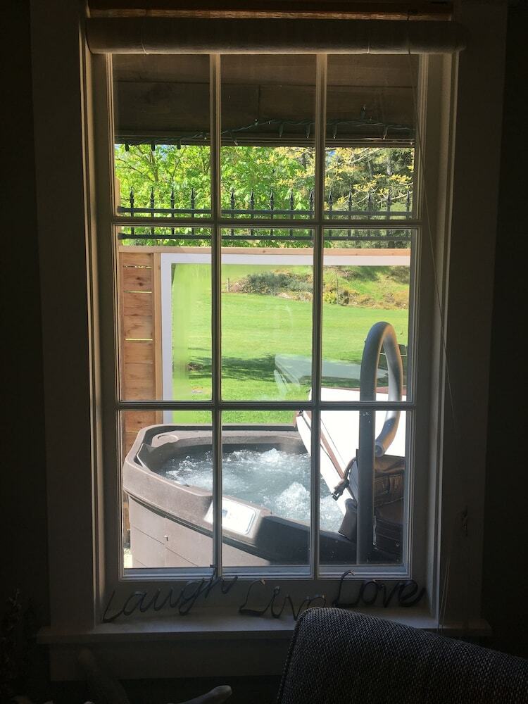 Amante Luxury Bed And Breakfast