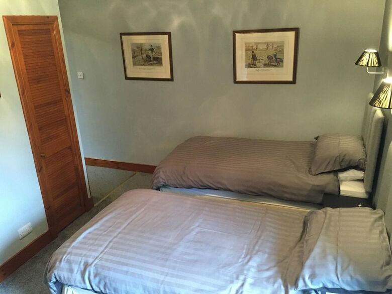 Hotel Tullochard Guest House