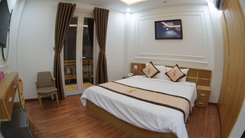 Hotel Khach San Sao Viet