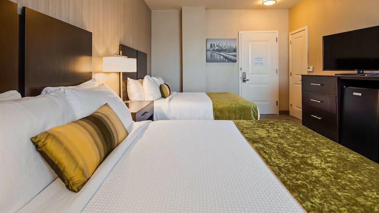 Best Western Plus Philadelphia-pennsauken Hotel
