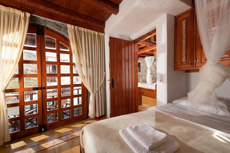Homes Of Cretan Tradition