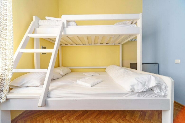Hostal Krovat Na Deribasovskoy