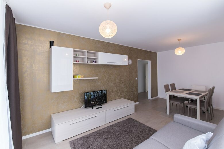 Apartamentos Thomas-apartments - In Brasov (Tractorul)
