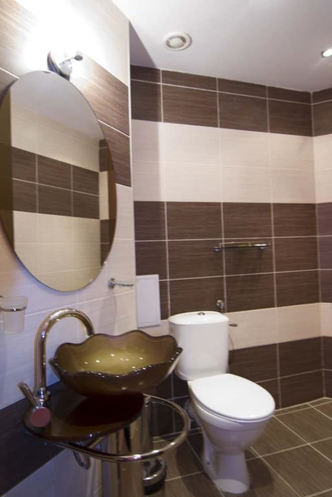 Salena Plaza Hotel