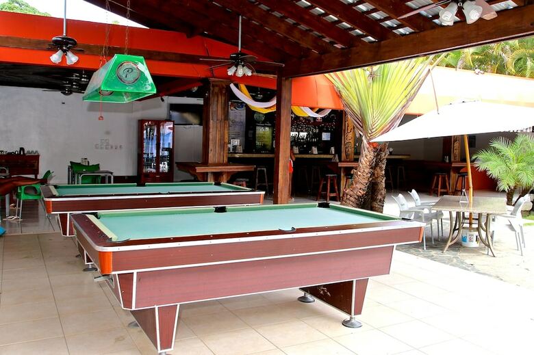 Hotel Oasis Adult Resort