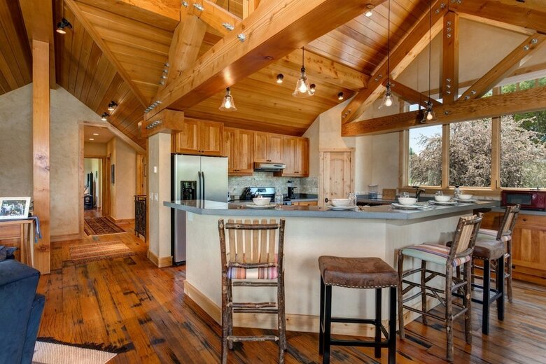 Abode At Skyline