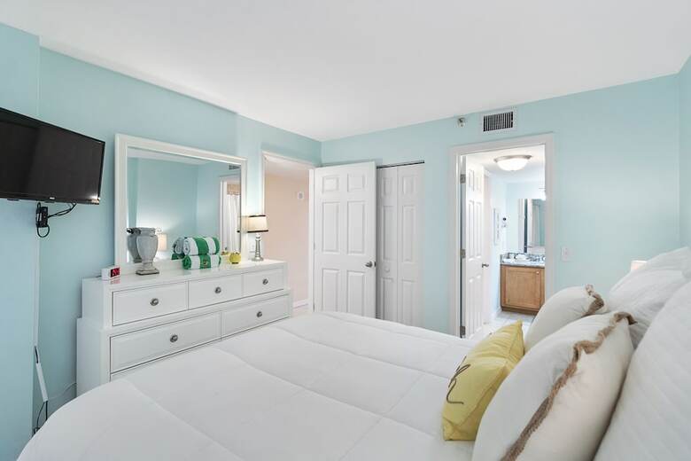 Tropical Suites At Sunglow Resort