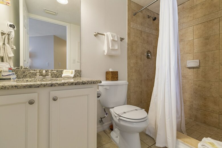 Tropical Suites At Sunglow Resort