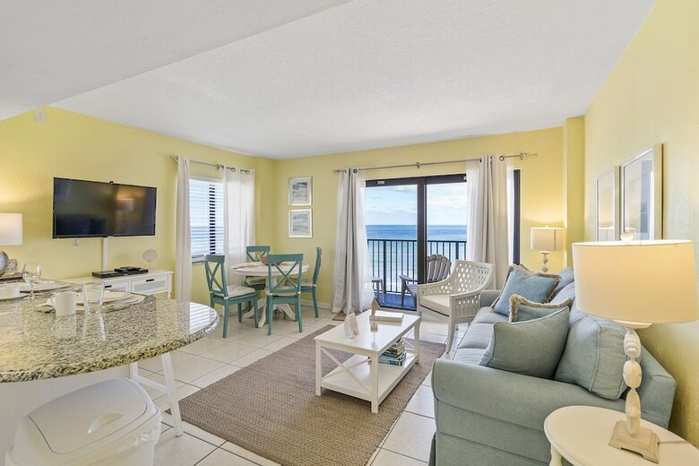 Tropical Suites At Sunglow Resort