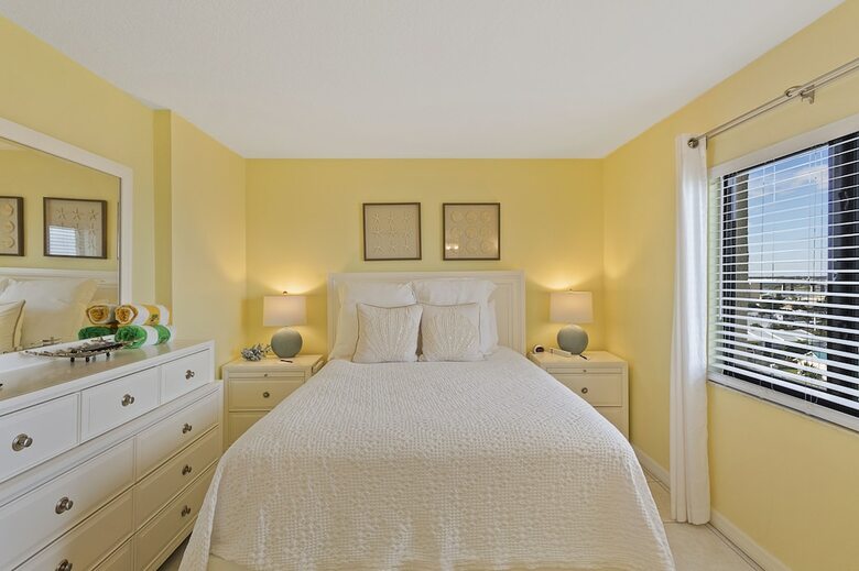 Tropical Suites At Sunglow Resort