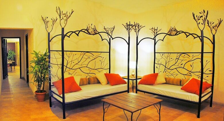 Hotel Genx Kanha By 1589