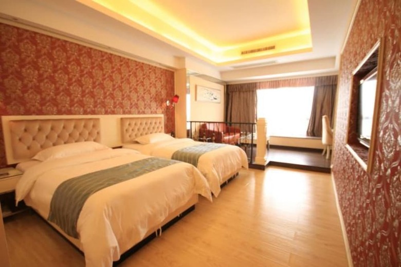 Guangzhou Carnation Business Hotel