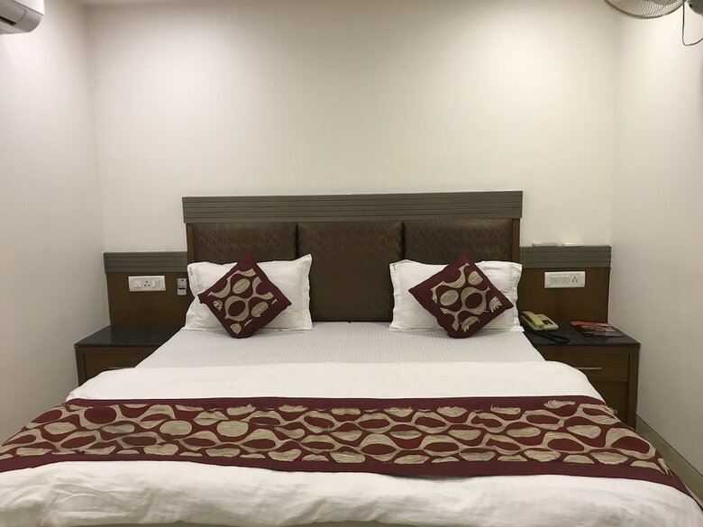 Hotel Avtar At New Delhi Railway Station