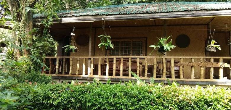 Hotel Nelly's Nipa Hut