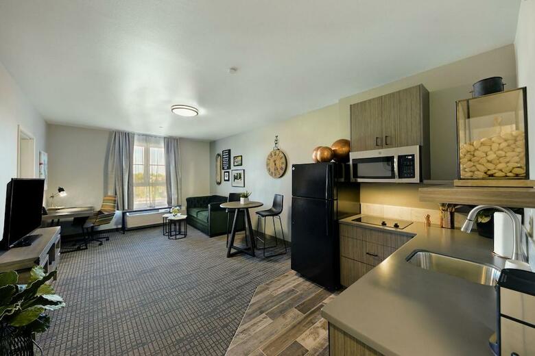 Hotel Oxford Suites Paso Robles