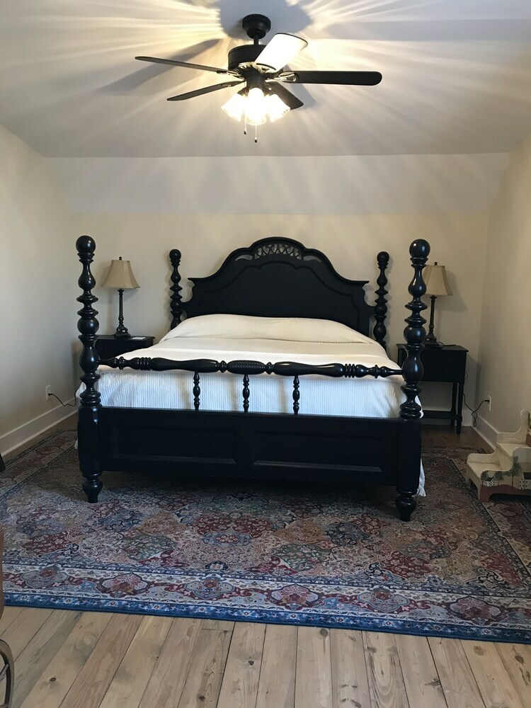Bed & Breakfast Canemount Plantation Inn