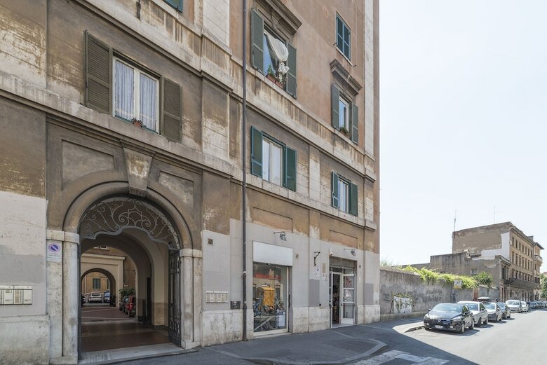 Colosseo & Colle Oppio Charming Apartment