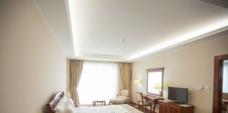 Hotel Caspian Riviera Grand Palace