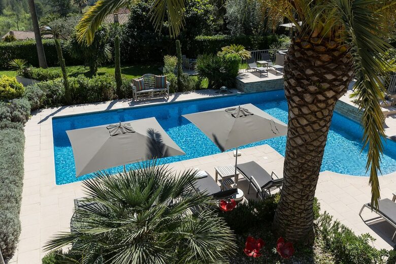 Bed & Breakfast Chambres D'h�tes Villa C�dria