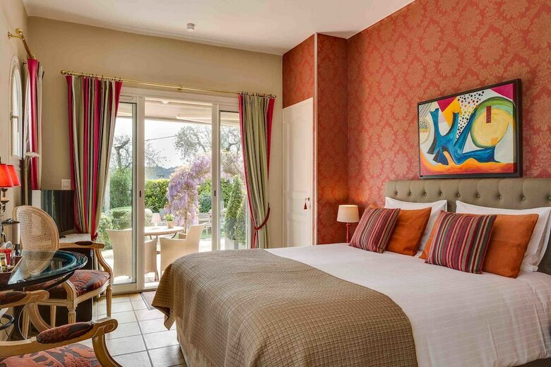 Bed & Breakfast Chambres D'h�tes Villa C�dria