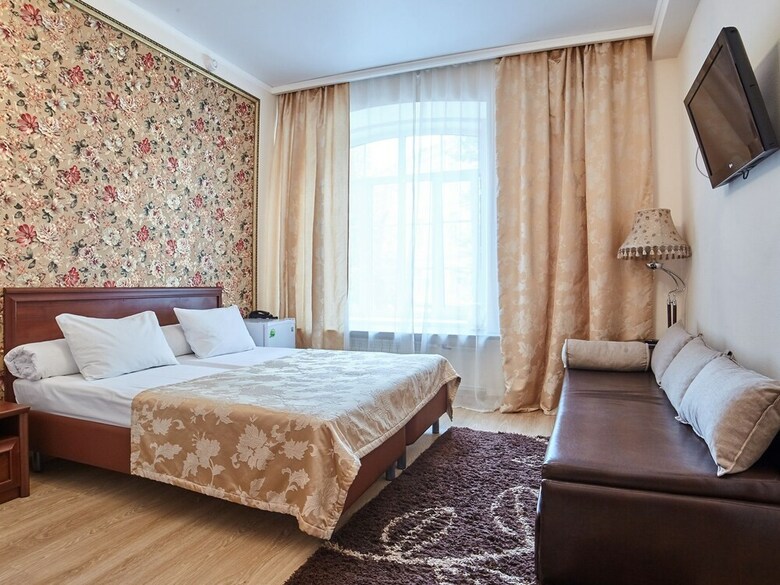 Hotel Bonjour At Kazakova