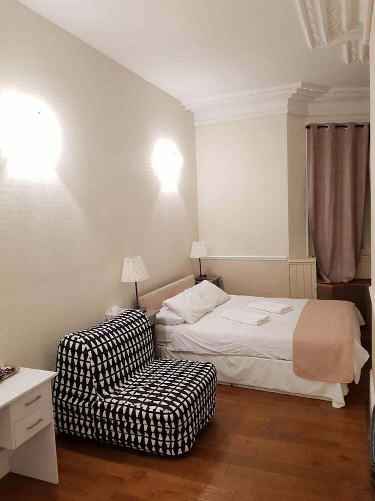Bed & Breakfast Tourian Lounge Hotel