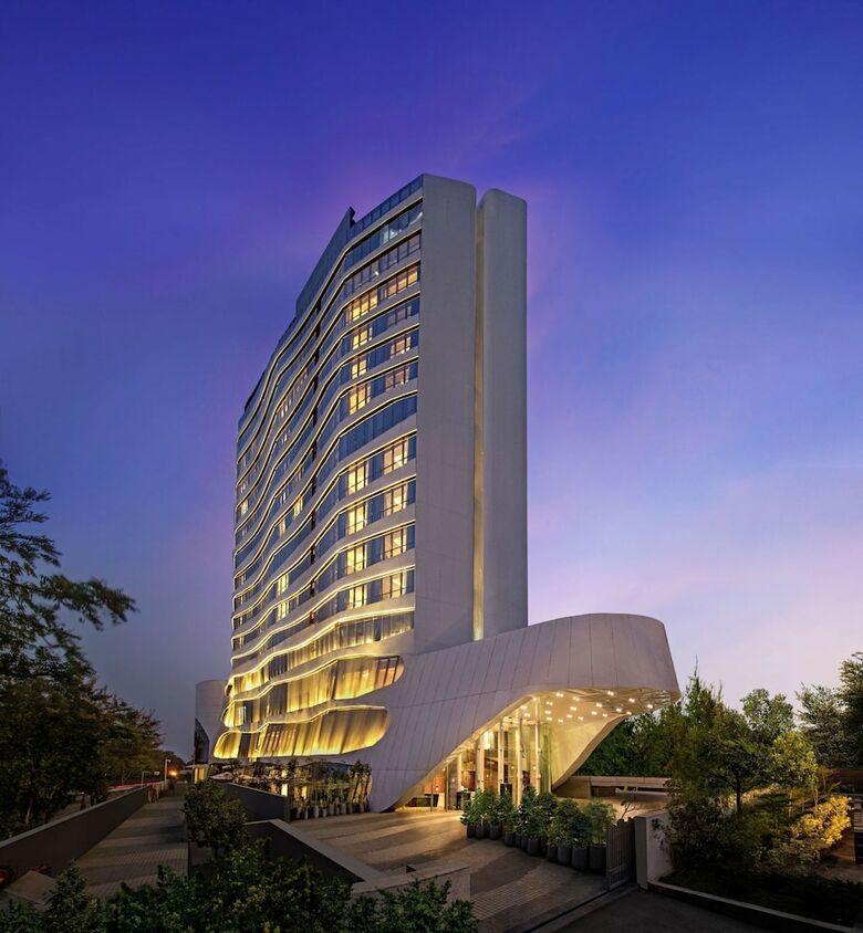 Hotel Doubletree By Hilton Ahmedabad